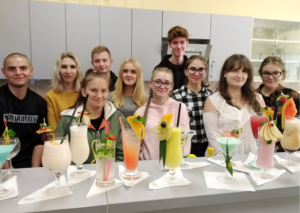 Relacja z kursu „Flair i nowoczesne dekoracje drinków”